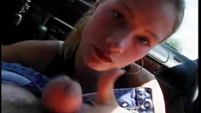 Porno Regarder le pornos grosse sexe du film Il est représenté avec une caméra portable