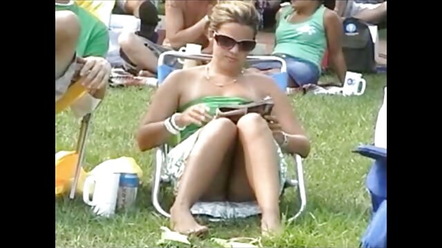 Porno Demi-soeur chatte écarte les cuisses pour video xxxx gratuit une bite